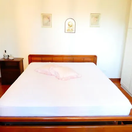 Leda Tatil Evi *
