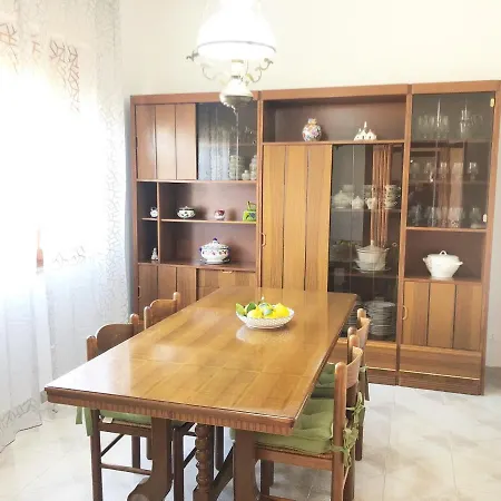 Holiday home Leda